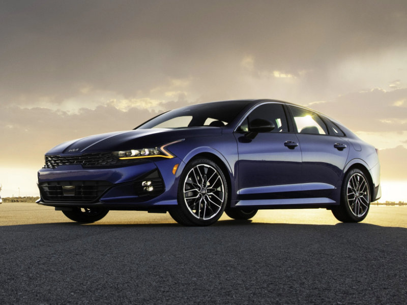 Test drive the 2023 Kia K5 near Randolph OH