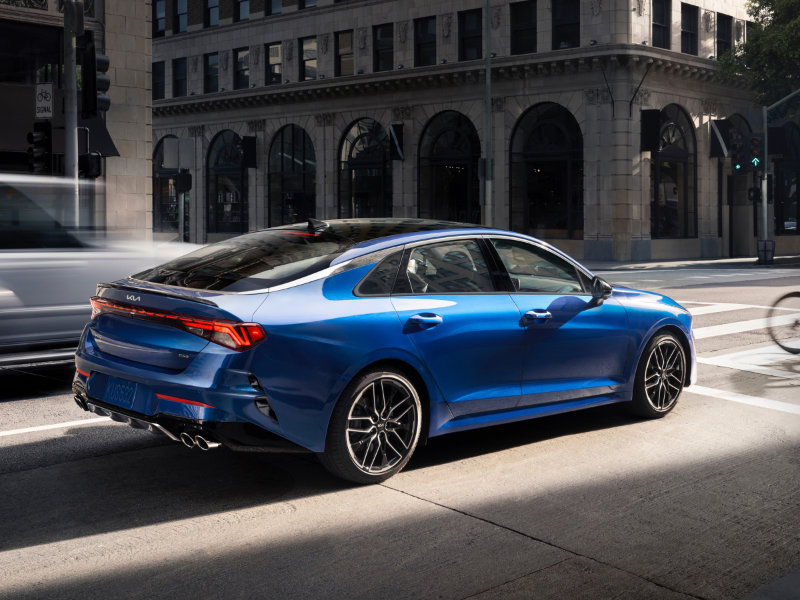 2023 Kia K5 vs 2023 Toyota Camry Comparison near Randolph OH