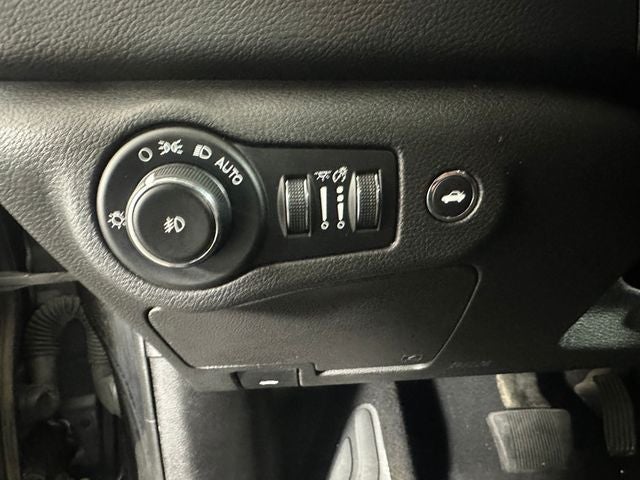 2016 Chrysler 200 S