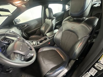 2016 Chrysler 200 S