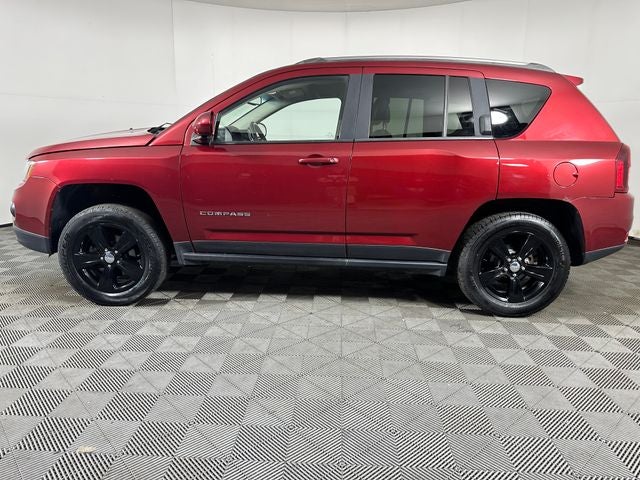 Used 2015 Jeep Compass Latitude with VIN 1C4NJDEB0FD105367 for sale in Alliance, OH
