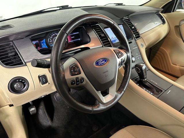 2016 Ford Taurus SEL