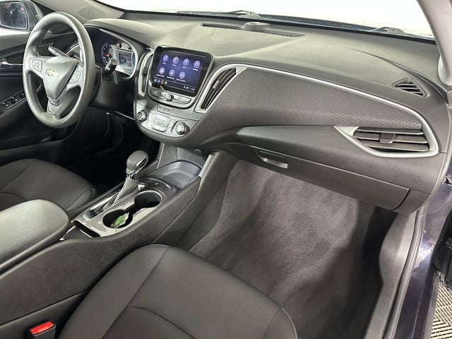 2022 Chevrolet Malibu LS 1LS