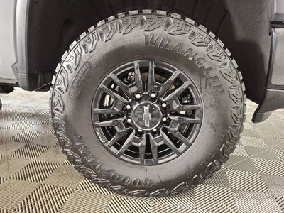 2025 Chevrolet Silverado 2500HD ZR2