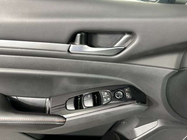 2024 Nissan Altima 2.0 SR