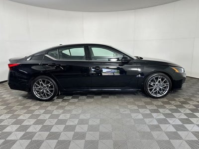 2024 Nissan Altima 2.0 SR