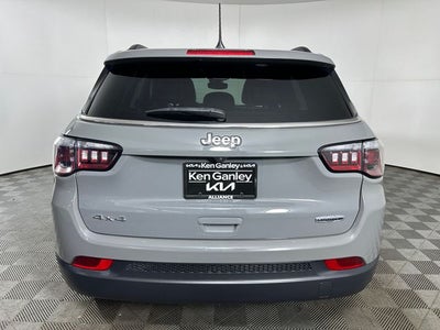 2023 Jeep Compass Latitude Lux