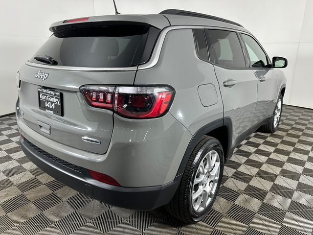 2023 Jeep Compass Latitude Lux