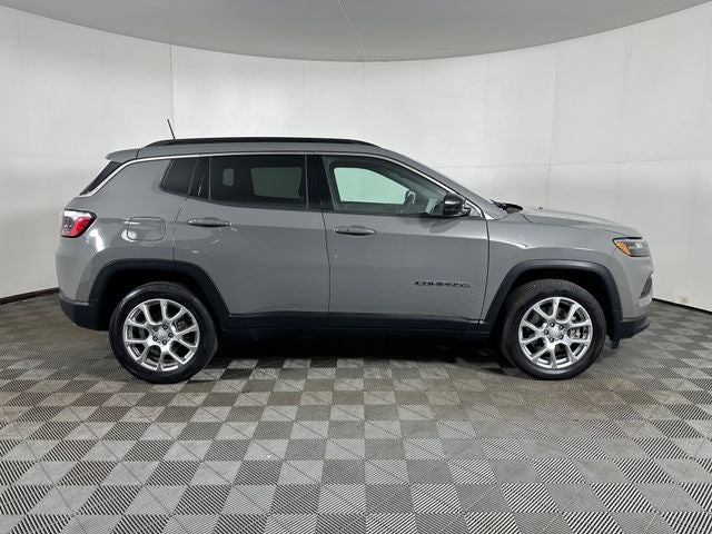 2023 Jeep Compass Latitude Lux