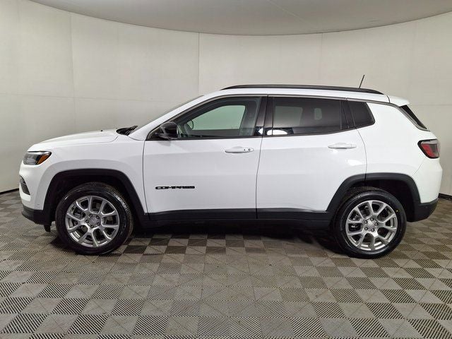 2023 Jeep Compass Latitude Lux