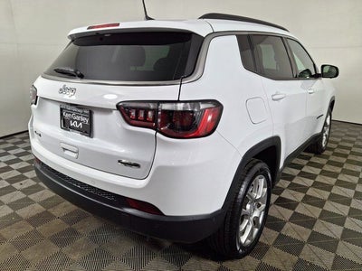 2023 Jeep Compass Latitude Lux