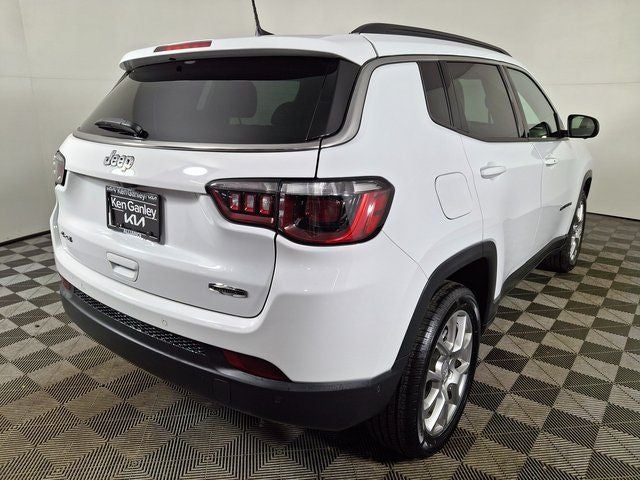 2023 Jeep Compass Latitude Lux