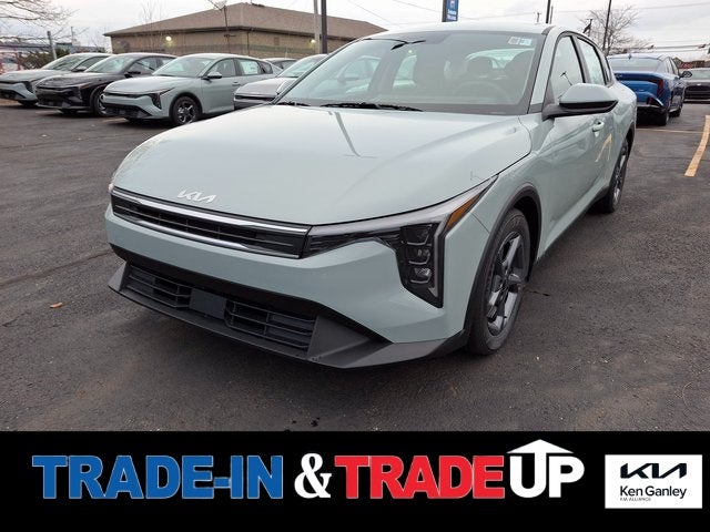 2026 Kia K4 LXS