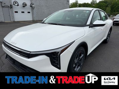 2026 Kia K4 LXS