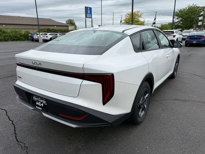 2026 Kia K4 LXS