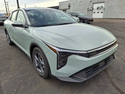 2026 Kia K4 LXS