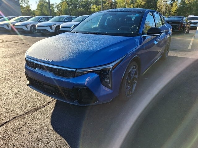 2025 Kia K4 GT-Line