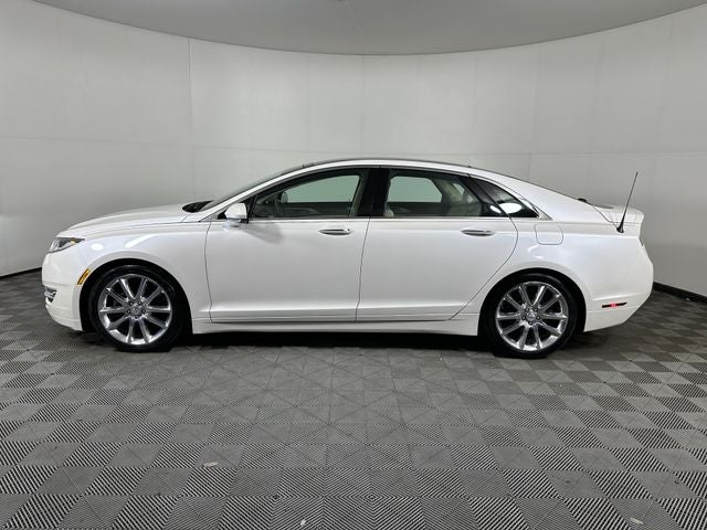Used 2014 Lincoln MKZ Base with VIN 3LN6L2G9XER818453 for sale in Alliance, OH
