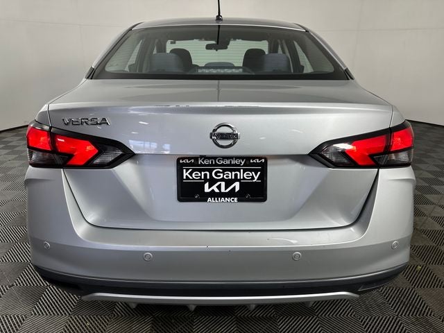 2020 Nissan Versa 1.6 S