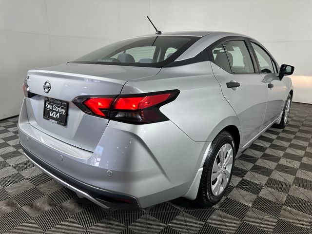 2020 Nissan Versa 1.6 S