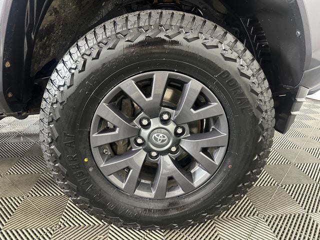 2020 Toyota Tacoma SR5 V6