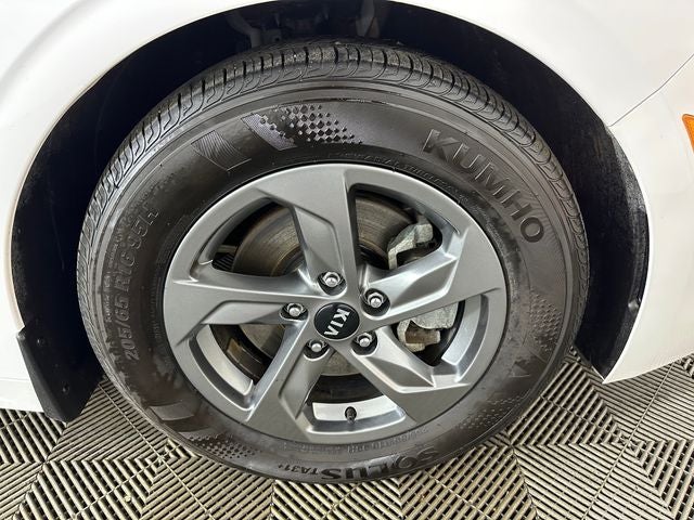 2021 Kia K5 LXS
