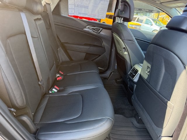 2027 Kia Sportage EX