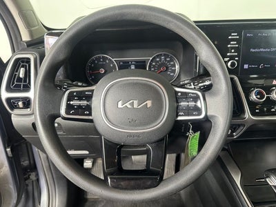 2022 Kia Sorento LX