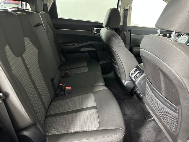 2021 Kia Sorento LX