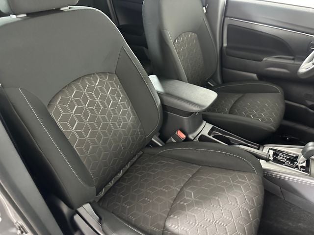 2024 Mitsubishi Outlander Sport Base