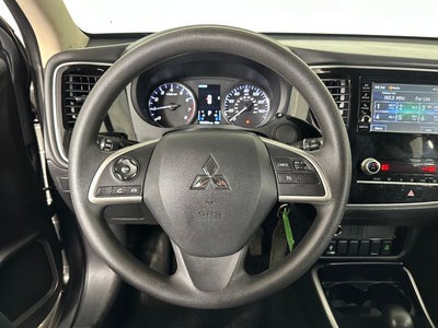 2020 Mitsubishi Outlander Base