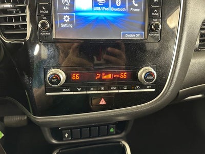2020 Mitsubishi Outlander Base