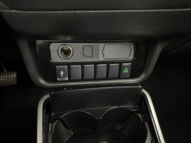 2020 Mitsubishi Outlander Base