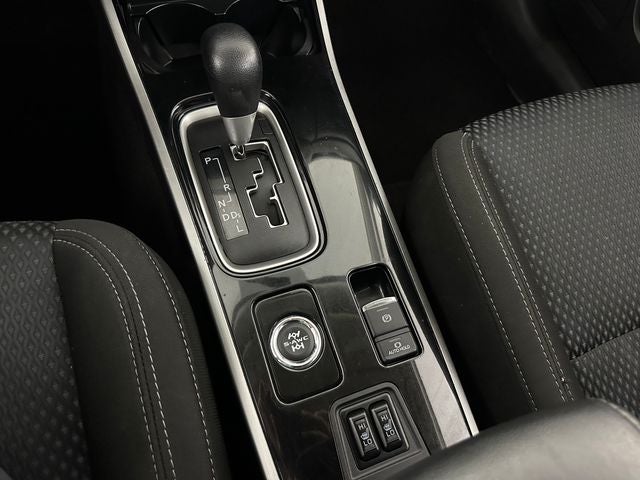 2020 Mitsubishi Outlander Base