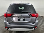 2020 Mitsubishi Outlander Base