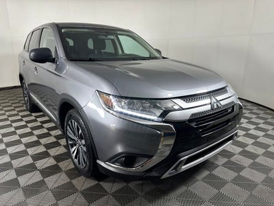 2020 Mitsubishi Outlander Base