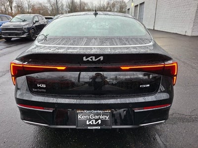 2026 Kia K5 GT-Line