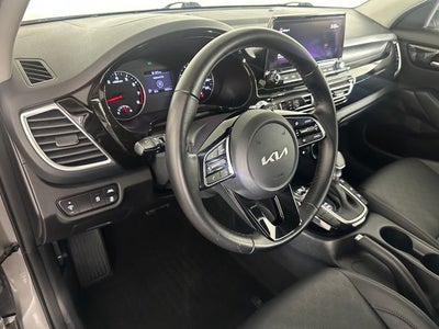2022 Kia Seltos EX