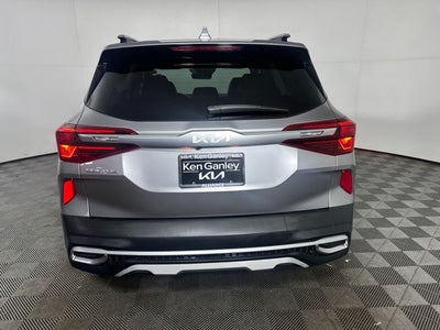 2022 Kia Seltos EX