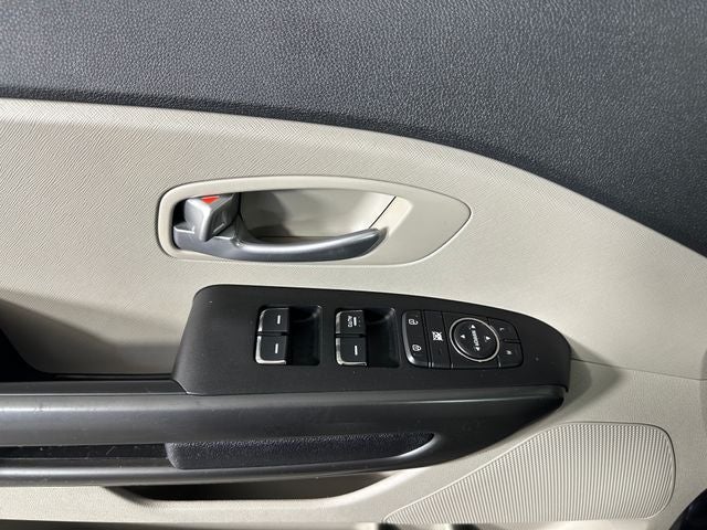 2021 Kia Sedona LX