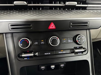 2023 Kia Carnival LX Seat Package