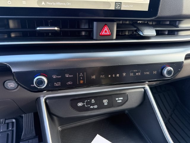 2027 Kia Carnival LXS