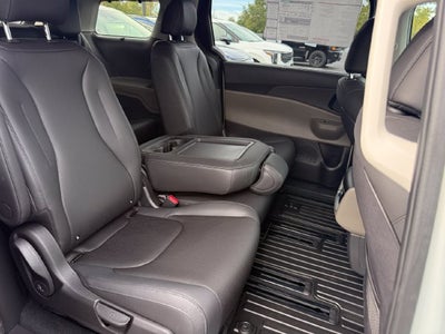 2027 Kia Carnival EX