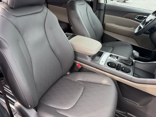 2027 Kia Carnival EX