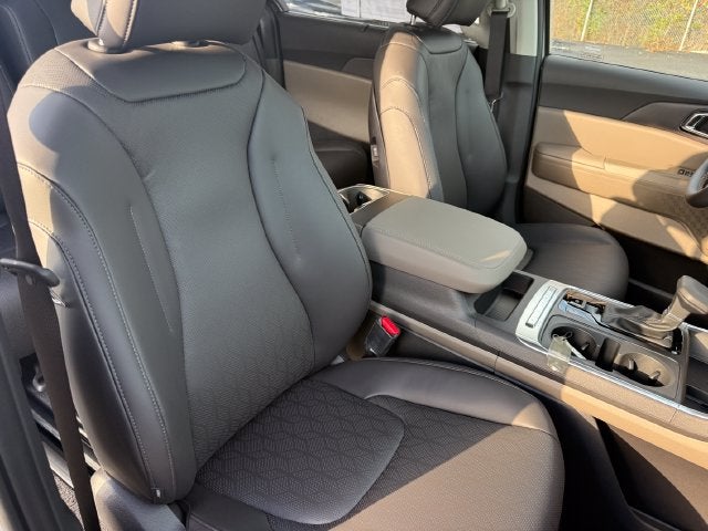 2027 Kia Carnival EX