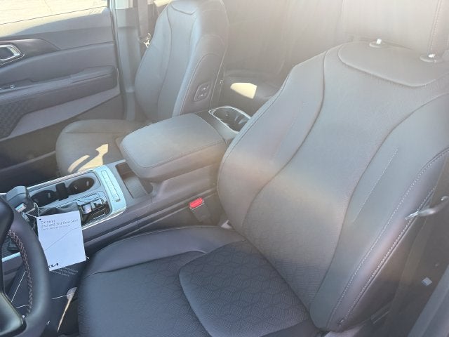 2027 Kia Carnival EX