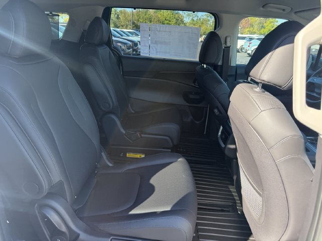 2027 Kia Carnival EX