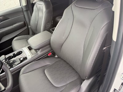 2027 Kia Carnival EX