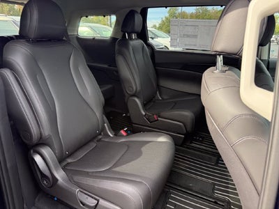 2027 Kia Carnival Hybrid EX