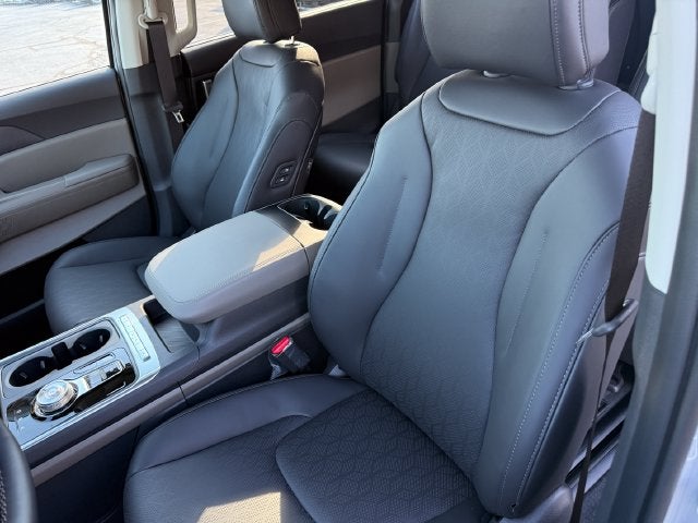 2027 Kia Carnival Hybrid EX